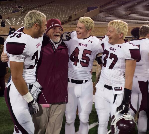 JacobBoepple37's tweet photo. “@JHSClassOf14: 2:30. Boom. It's over. Quote this with your favorite pics from the past years at Jenks.” http://t.co/Ce9Wh2XaAt
