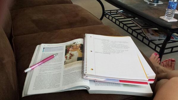 Sdoan2210's tweet photo. @kramergirl  your new single is the only way im getting through this summer school work!! Loveeee it!!!!! http://t.co/edxtI6ReAS