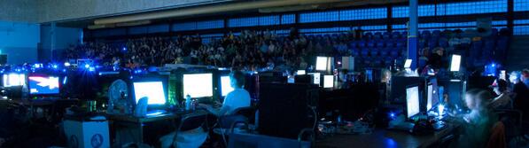 UniversitySL's tweet photo. The Party stage at Birdie lan during the CS:GO finals! http://t.co/BXTfjNQAA1
