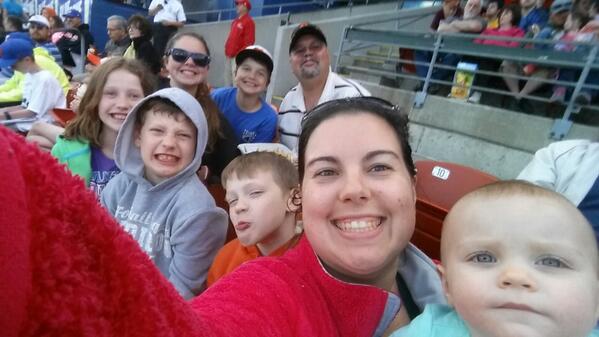 ADREW73110's tweet photo. #fnbselfie http://t.co/GvsKBvRtcv