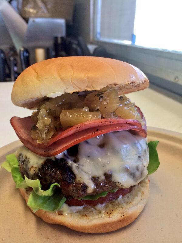 AlbertFreakinTX's tweet photo. Burger special for this weekend. Pineapple relish, grilled ham, onion, tomato, lemon mayo. #PigPen http://t.co/xas3vZhMF0