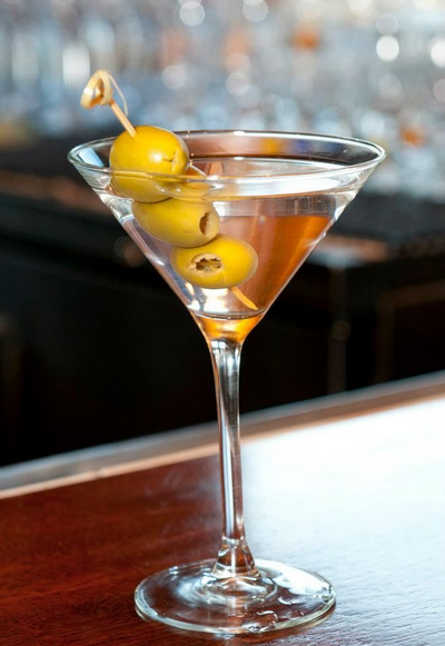 AboveRestaurant's tweet photo. Nothing says #TGIF better than this! Welcome the #weekend w. a delicious #drink at our #bar! http://t.co/lhelBq9MG4
