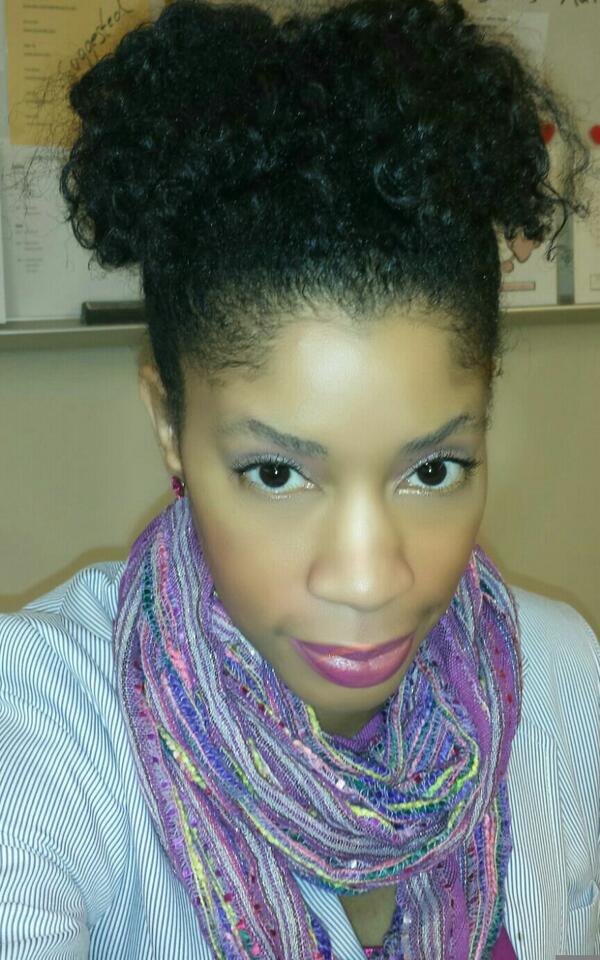APerfectPuff's tweet photo. Rocking my perfect puff using the best hair invention, A Perfect Puff.  Visit http://t.co/2E3H8gJtj9 http://t.co/ZumQRkWafx