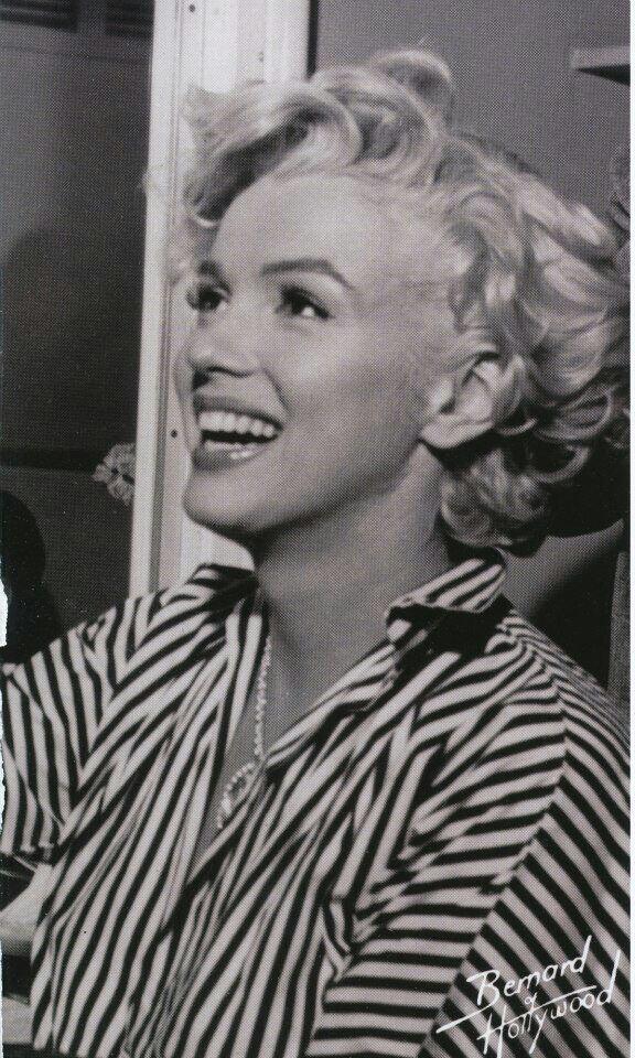 MMandPain's tweet photo. @_marilynette @lalalaLorelei @Monroe0_0 @aMarilynFan @Marilyn_Quotes1 @1926NormaJeane @rtmiii1958 @97mars @tgblythe http://t.co/4NffXcPIQL