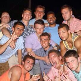 Hunter_Goins95's tweet photo. “@JHSClassOf14: 2:30. Boom. It's over. Quote this with your favorite pics from the past years at Jenks.” http://t.co/aiBG6KlZGw
