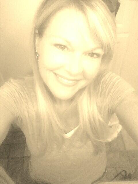waters_tabby's tweet photo. Time to get this weekend going!  #TGIF #coastal #barstoolconfessions  Hahaha http://t.co/ALe7msanHR