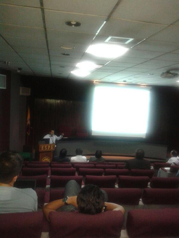 GLElectronica's tweet image. #CyT_ESPE2014 esposicion de Ing Quiñonez de introduccion a radio definida por software SDR @ggle_espe  @gltele_espe