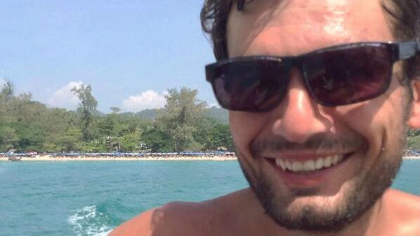 bbc5live's tweet photo. Gareth Huntley missing in Malaysia. Family wants Govt help to #findgareth. With @StephenNolan http://t.co/YepHyBpDpx http://t.co/jyPpekCe8n