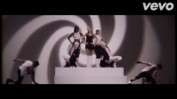 DemiLoArianaG's tweet image. Babe #ProblemVideoOnVevo