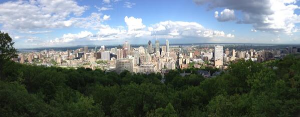 BrianKotaro's tweet photo. Went for a stroll up Mont Royal!! Beautiful view!! ^_^ So happy the weather forecast was wrong!! #NoRainNoPain =pp http://t.co/Ks2JDVCyxM
