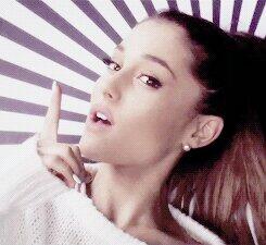 OsnapiitzGrande's tweet photo. FUCKING PERFECT #problemvideotoday http://t.co/7b6z7oMpvl