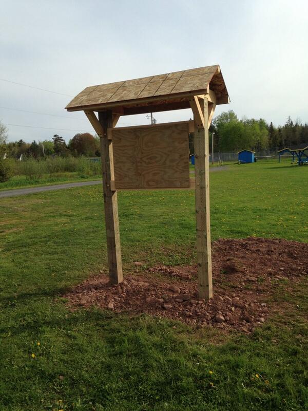 ScenicScotsburn's tweet photo. New kiosks are up!! Looks great, team!! http://t.co/JNPKNmmv67