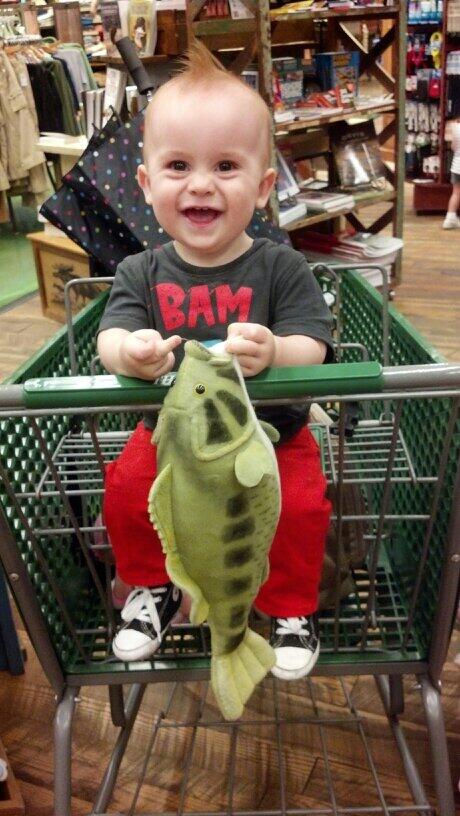 maprice79's tweet image. Mason caught this TOAD of a bass off some structure near a flat in BassPro. #MASON_ANDREW #manchild #prouddaddy