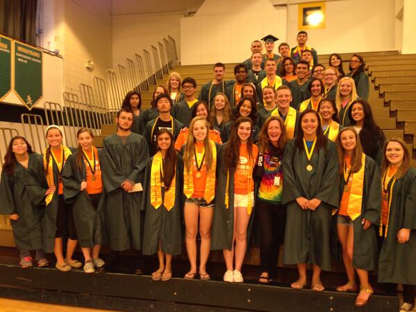 EGHS_APSpanish's tweet photo. We will miss you seniors! http://t.co/CUUuow7DXT