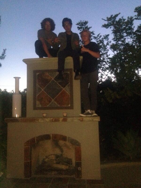 kylebulahan's tweet photo. The boys @jack_blower #dante #latinachicks http://t.co/n2IyDxLNFZ