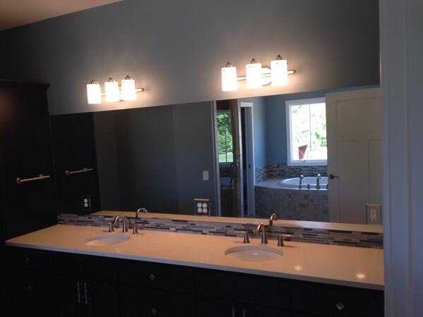 BuildersGlass's tweet image. 10' vanity?  Yeah we can do that.