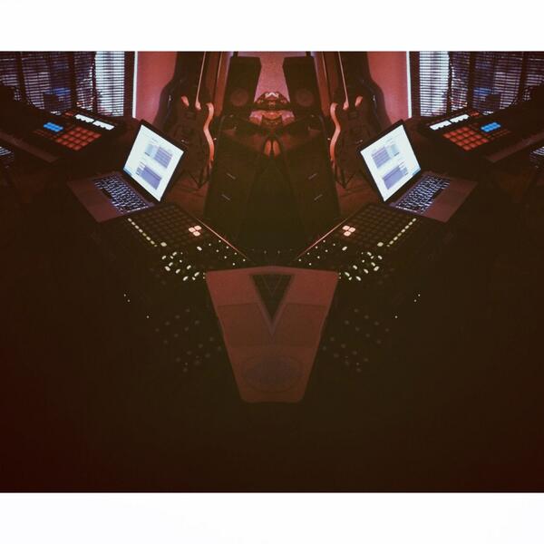 centurymx's tweet photo. New live incoming. First stop Tel-Aviv, Israel. http://t.co/fUBac3MFia