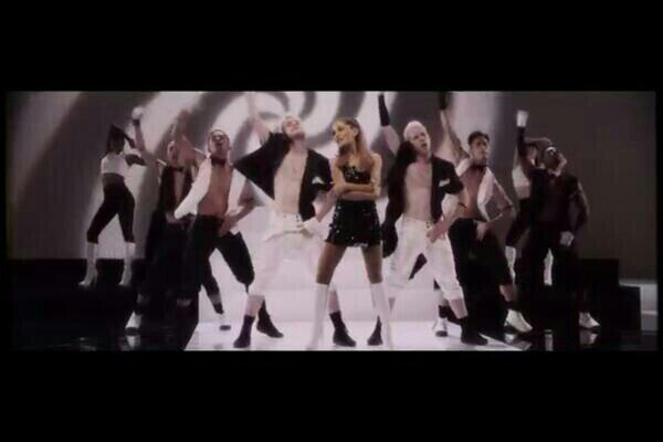 cytlox's tweet image. #problemvideotoday #WatchProblemOnVEVO