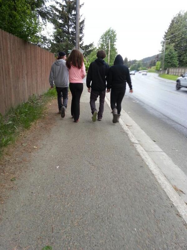 EmilyyySullivan's tweet photo. Twinnig with @Mason__Fowler #AlwaysInTheBack http://t.co/fPOu3TFG3x
