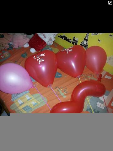 Aku juga sayang arini ({}) RT <a href="/ariniriri/">Arini Rufaida</a>: Balonku ada lima, sayangku buat shinta <a href="/shintaapus/">Shinta Puspitasari</a> :*