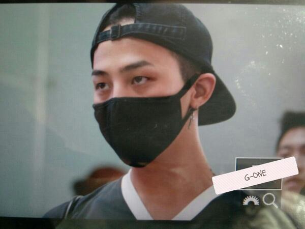 G_ONE818's tweet image. 【G-ONE PREVIEW】140531 Incheon Airport OFF to Guangzhou #gdragon #지드래곤 잘 다녀와요^^.
