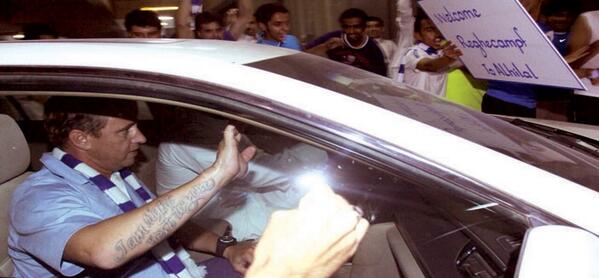 Almoj_alazra8's tweet photo. ريجيكامب: جماهير الهلال فاجأتني بالاستقبال الكبير وترديدهم اسمي أشعرني بالسعادة..! http://t.co/P9Qg4kK8lk