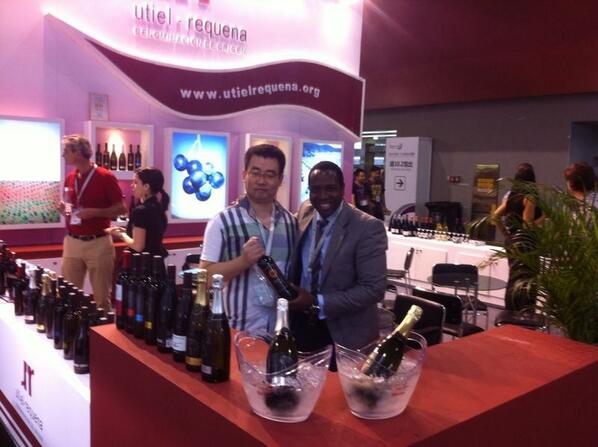 BisilaWines's tweet photo. Feria Interwines Guanghzou http://t.co/hLzD38QHhJ