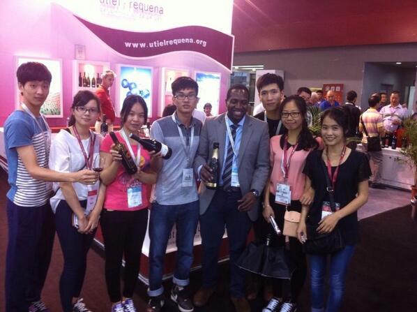 BisilaWines's tweet photo. Feria Interwines Guanghzou http://t.co/hLzD38QHhJ