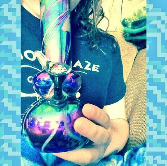 my bong is so 😍😍 @PurpleThizzle http://t.co/o6sxiCksMF<a class="tags" target="_blank" title="On Twitter" href="/?out=eyJ0eXAiOiJKV1QiLCJhbGciOiJIUzUxMiJ9.eyJpYXQiOjE3MjUwNDYwMjksImlzcyI6InR3cG9ybnN0YXJzLmNvbSIsIm5iZiI6MTcyNTA0NjAyOSwiZXhwIjoxNzU2NTgyMDI5LCJyZWRpcmVjdF91cmwiOiJodHRwczovL3R3aXR0ZXIuY29tL1B1cnBsZVRoaXp6bGUifQ.X3-ZnZs8hlyYPcN_th5urXri2PtvqnFZatglf-v9L6w8IFeHLc-7q1J-urODF5JSJAPz4GU44yoaRFYVVve09w">@PurpleThizzle</a><a href="/tag/blunt"class="tags"><span>#blunt</span></a><a href="/tag/stonernation"class="tags"><span>#stonernation</span></a><a href="/tag/drugfamily"class="tags"><span>#drugfamily</span></a>