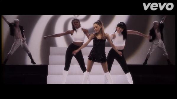 mlejanee's tweet image. @ArianaGrande #probemvideo SLAYED MY LIFE
