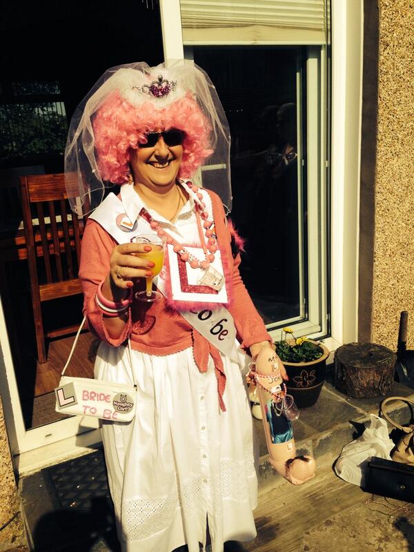 Chebs_x's tweet photo. Glasgow bound Lorraine's hen party in full swing already 😁🍷🎉 #henparty #bridetobe #goodtimes http://t.co/zS8aV1pKP0