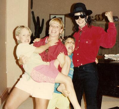 Bo88jSqCMAAsKPG.jpg:large