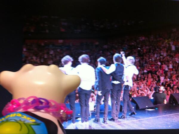 NephrologyCow's tweet photo. Even got backstage....#1DEthihad http://t.co/zsCI94BRbx