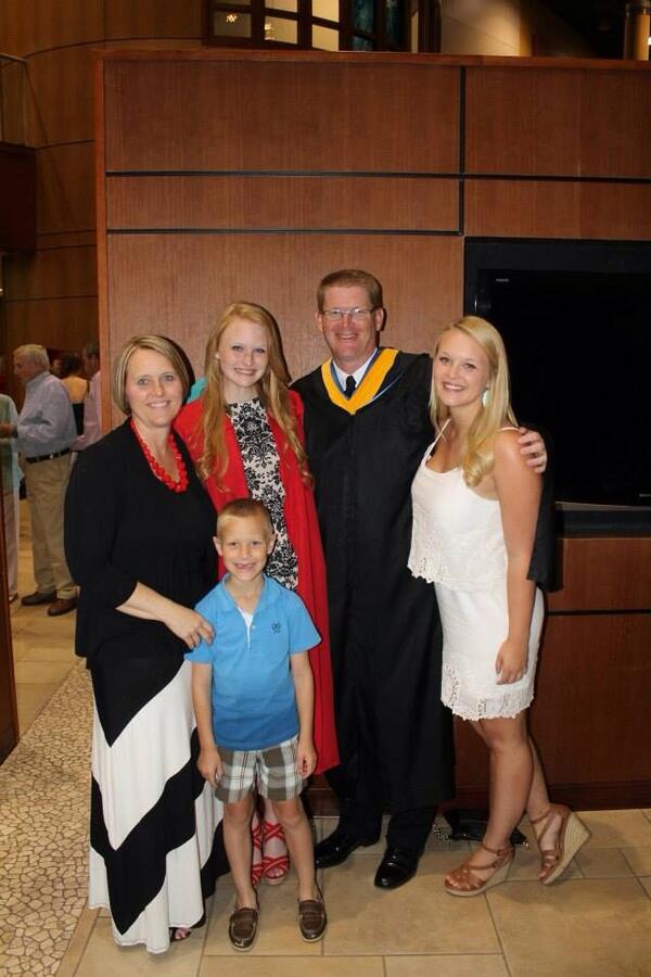 JulieThannum's tweet image. May has nearly worn us out but it's been a fun month of celebrating Maddie #2014grad #proudofthisgirl