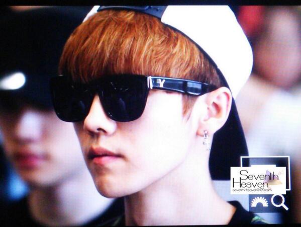 [Preview] 140531 HK Airport - Arrival [33P] Bo8G8jKIgAAUA_3