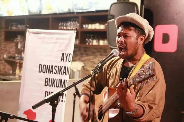 UntukPapua tweet picture