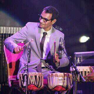 oman115241's tweet photo. فيني كمية تنكس مو طبيعية .. 

عطططططه ي ابو صقرررر 😍✌️ http://t.co/8wmW8HqkKP