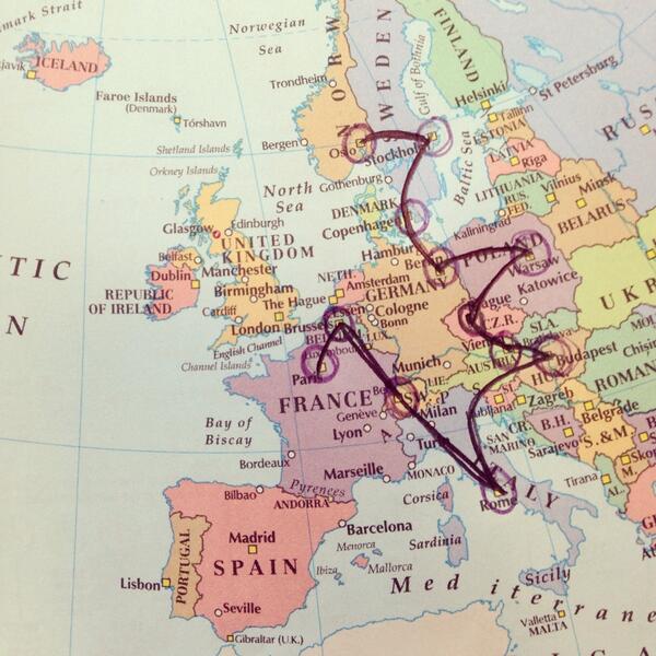 natalayyyyyy's tweet photo. Excitment #europe @KimBurgessxo http://t.co/AabJ7GcS7g