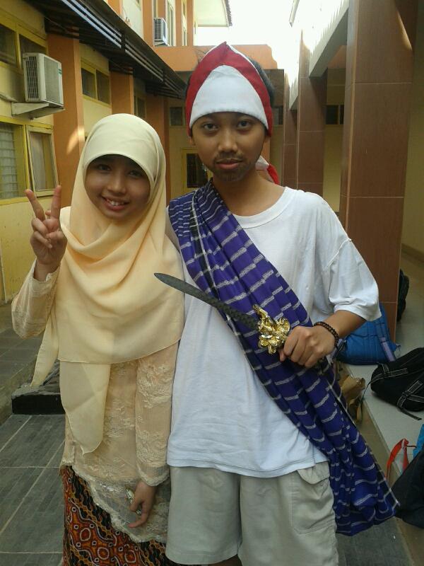 Justistiaaa's tweet photo. Wah wah wah updatee ;) "@3_XAP3: ini dia pemeran utamaaaa jreeeng jreng @cmljsmn @justistiaaa http://t.co/Y4wHqZ4lj6"