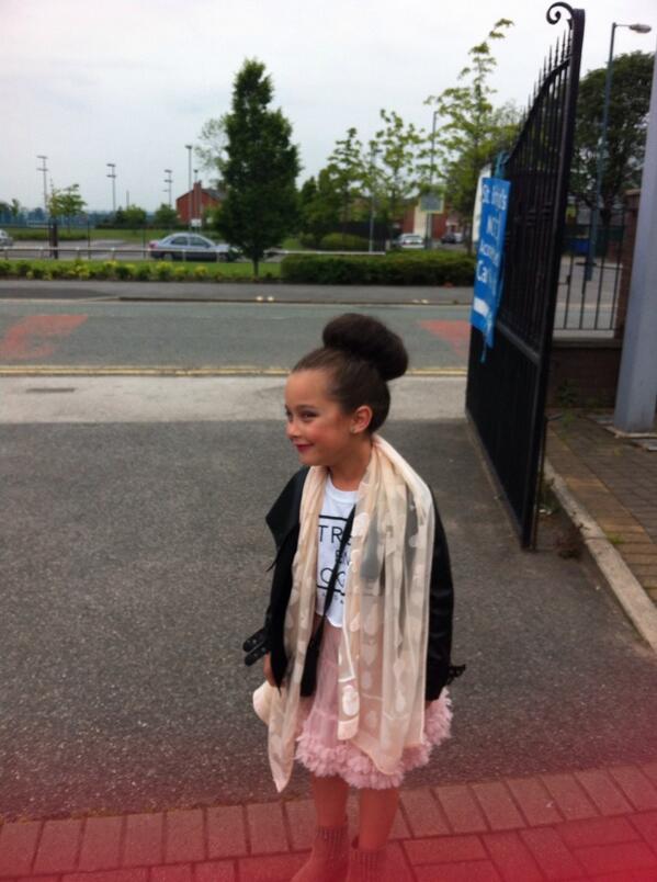 88karalou's tweet photo. Happy birthday to my little girl live you lots and lots! http://t.co/0GU6rOaHX4