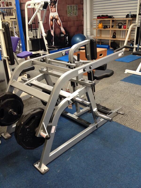 Who wants to come try our new <a href="/HammerStrength/">Hammer Strength</a> tricep dip?