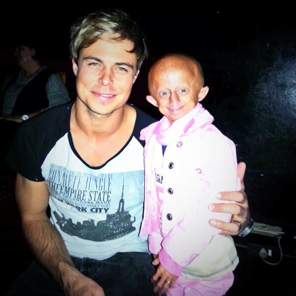 bobbyvjaarsveld's tweet photo. I just love this girl, one of my heroes! Het Name is Beandri ! #LoveNeverFeltSoGood http://t.co/XeZKjvHpoh
