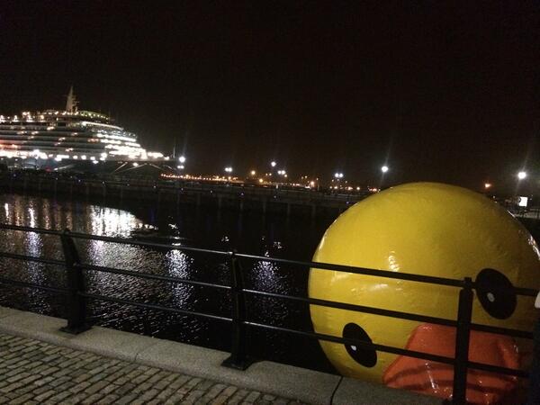 <a href="/Lets_Quack/">Let's Quack</a>:  help spread the word phileas and your country need you