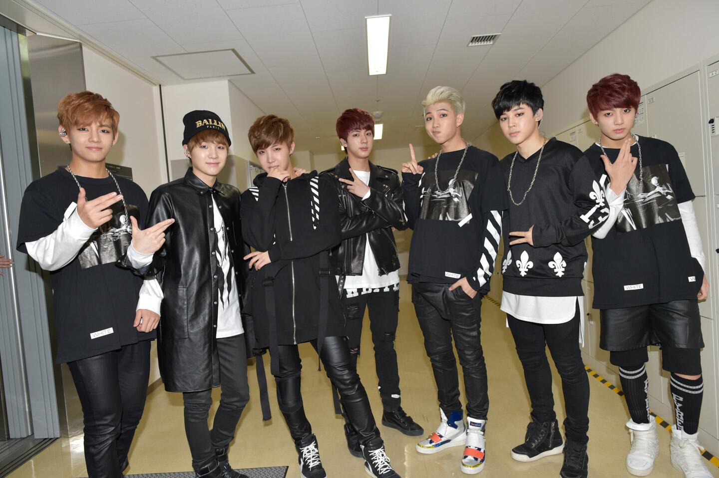Picture] BTS Japan Official Fan Meeting Vol.1 at K-style [140531] |