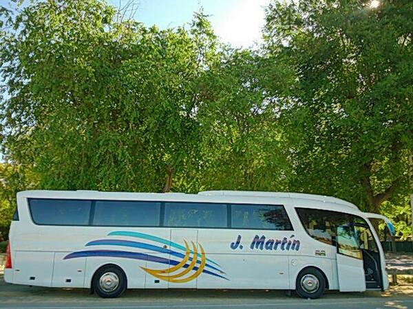 autocaresMartin's tweet photo. Hoy #Sevilla tiene un color especial! http://t.co/6c5Bovw91a