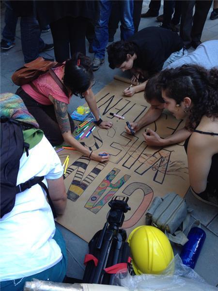 CUPBarcelona's tweet photo. Som l'aprenentatge fruit de cada acció que hem fet o defensat. Avui juntes a #ReconstruimCanVies #canviesnoestoca http://t.co/iUBtsV8Qx0