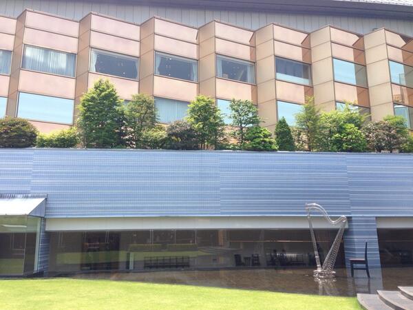 Everly エバリー 小学校同級生の目黒雅叙園での結婚披露宴に出席 小学校以来の再会があったり旧友スピーチにじーんときたりハートフルな素敵な式でした 流したい と新郎退場に カサブランカ が流れて気恥ずかしいけどやっぱり嬉しいですね