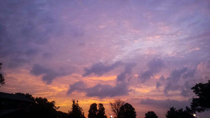 Work hard,  play harder.... get A's n stay up to see the sunrise . http://t.co/SjdN8lZpgV