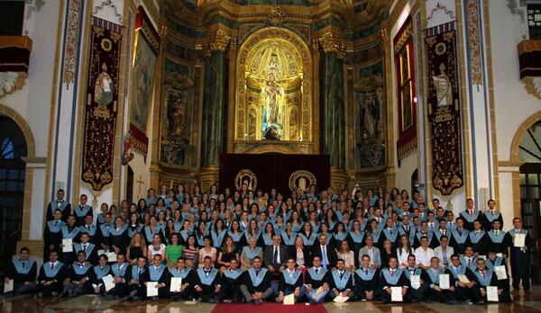 UCAM's tweet photo. Ya se han graduado todos los estudiantes de Educación Primaria ¡Enhorabuena! http://t.co/1AGxMQPXVQ
