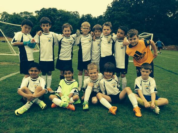 AMSoccerSchool's tweet photo. Well done U7's, a really enjoyable morning of football 🌞⚽️😊 http://t.co/nTQUG9Ycmi